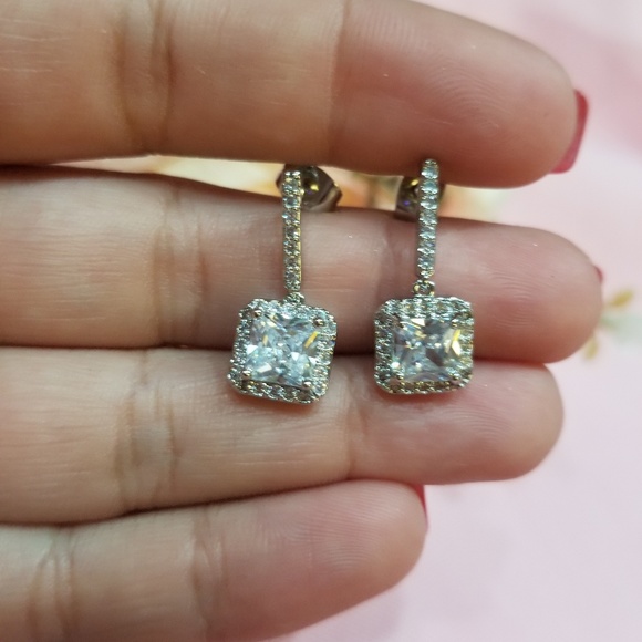 18k white gold Swarovski Elements crystal Women's earring - Picture 3 of 6